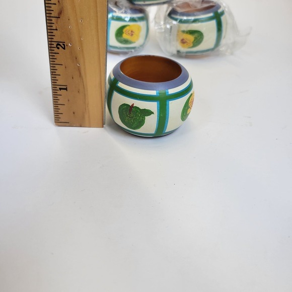 Wood Napkin Holder Set Of 4 Hand-Painted Rings Granny Apple Park Imports NEW - Picture 6 of 8